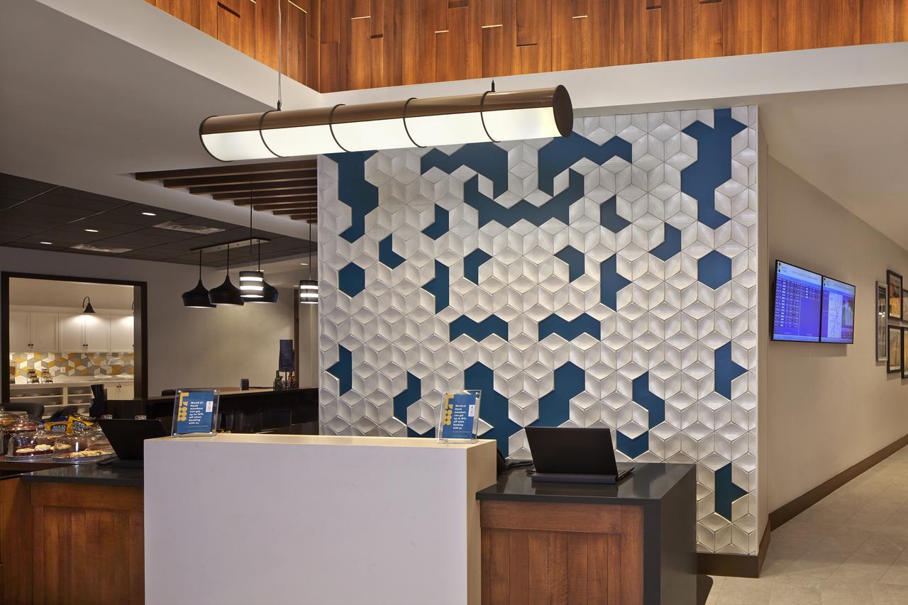 Hyatt Place Warwick/Providence Airport Экстерьер фото
