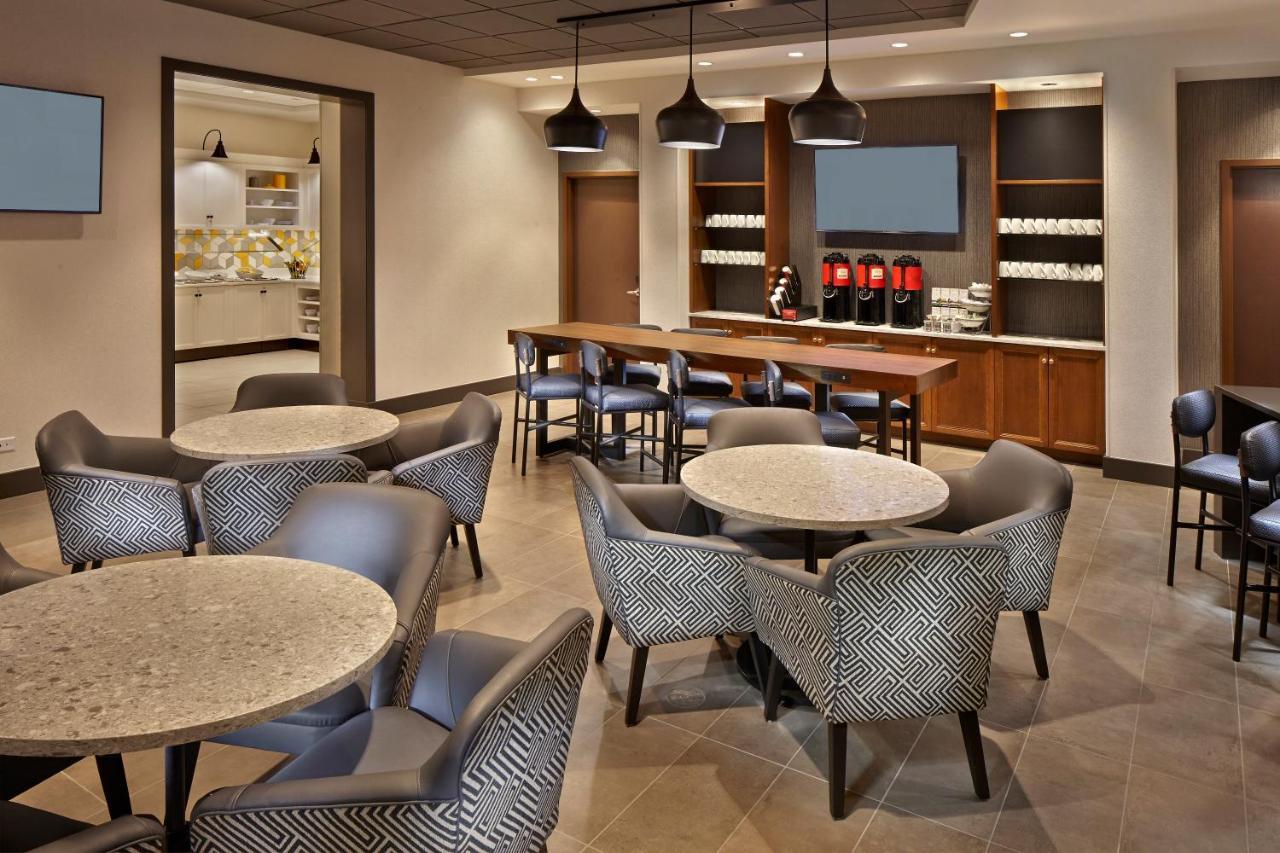 Hyatt Place Warwick/Providence Airport Экстерьер фото