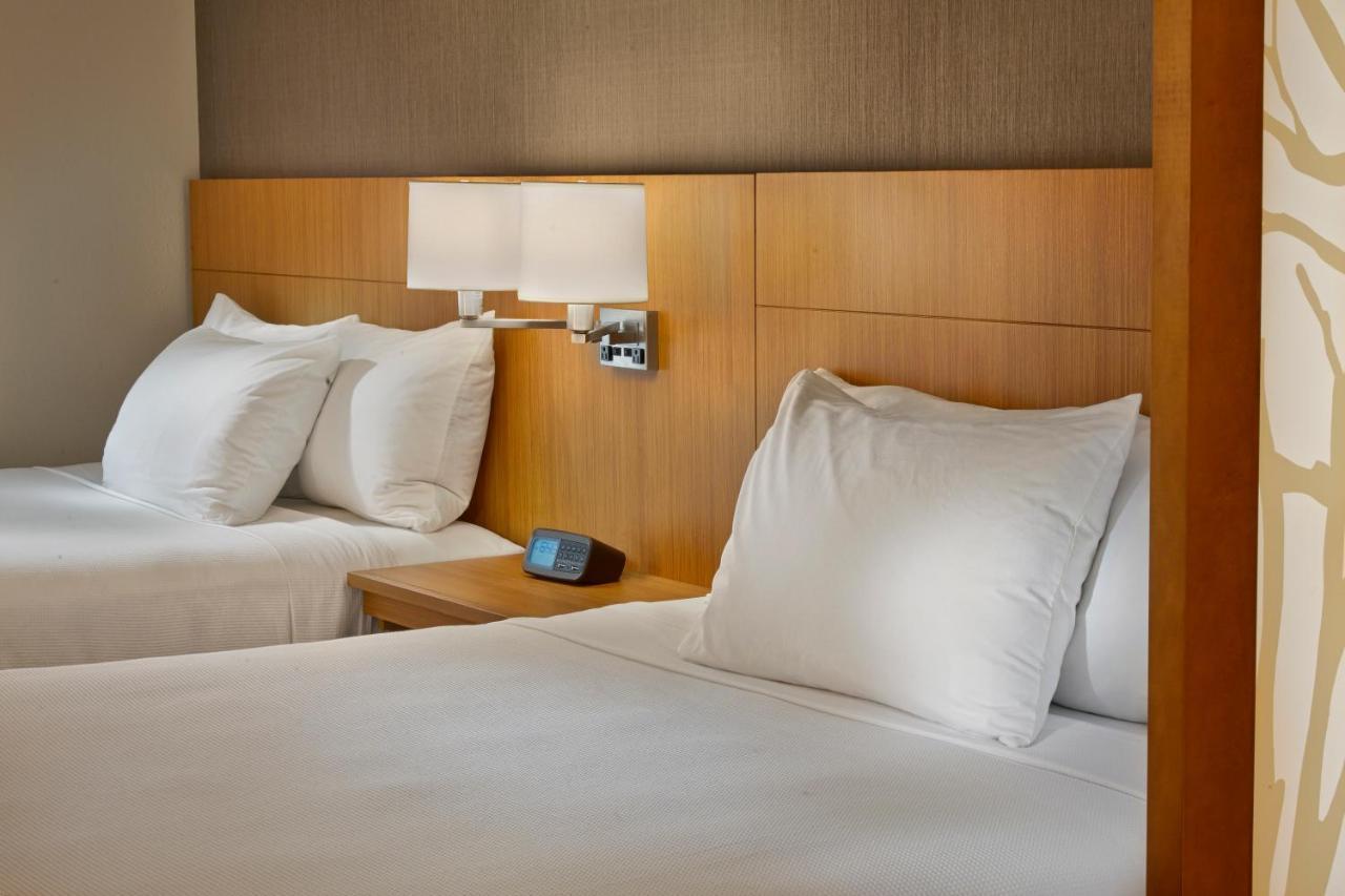 Hyatt Place Warwick/Providence Airport Экстерьер фото