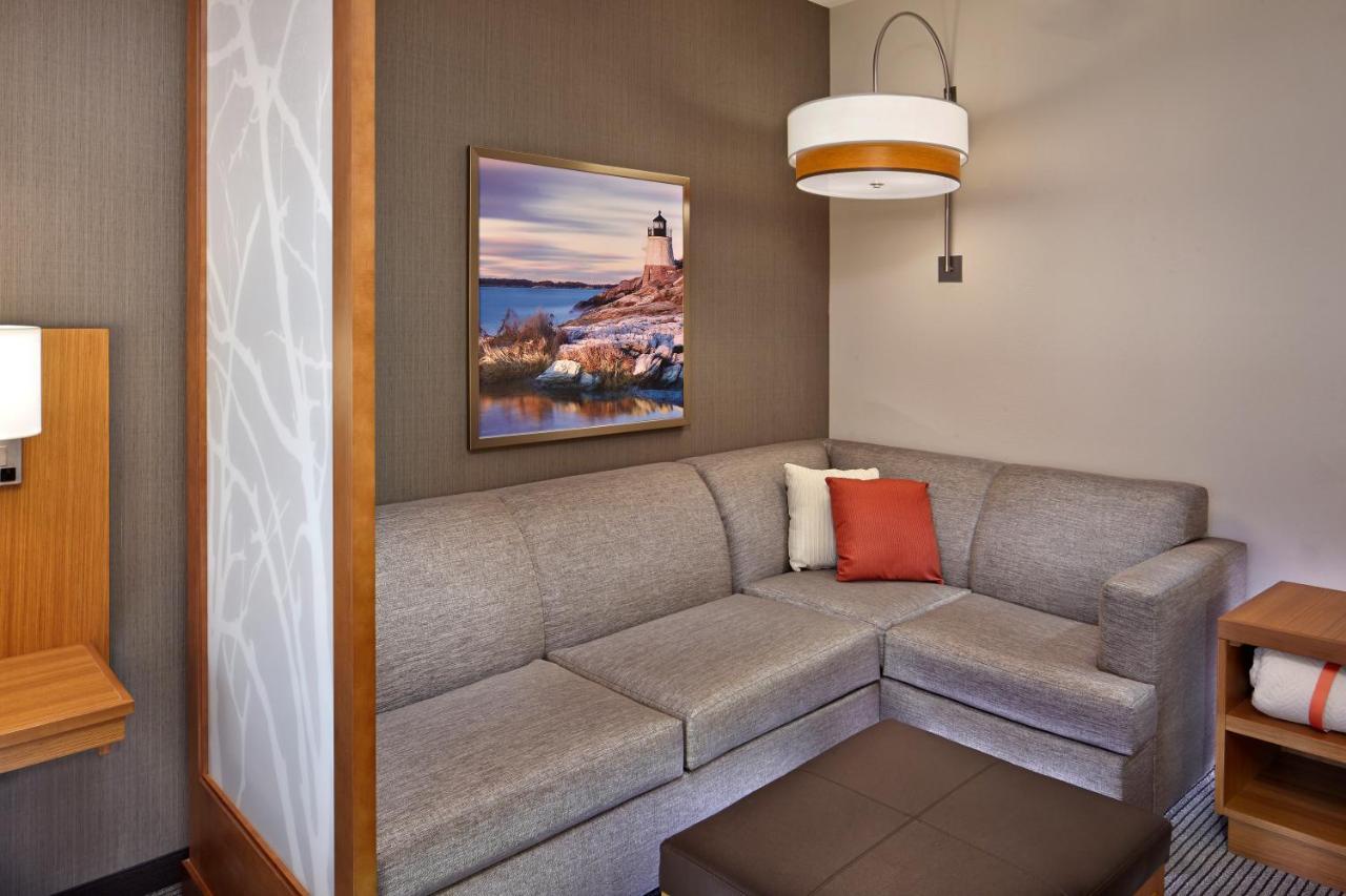 Hyatt Place Warwick/Providence Airport Экстерьер фото