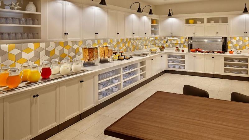 Hyatt Place Warwick/Providence Airport Экстерьер фото